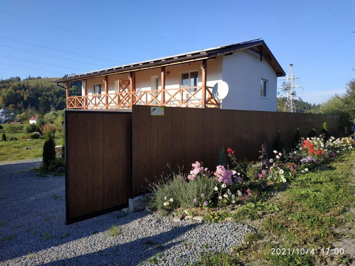 Nestg Guest House Pilipets Extérieur photo