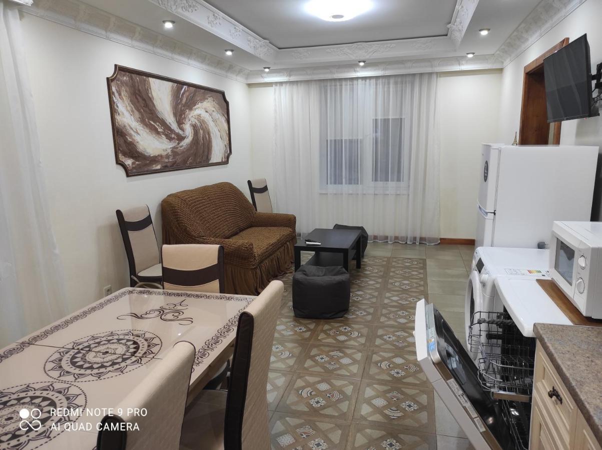 Nestg Guest House Pilipets Extérieur photo