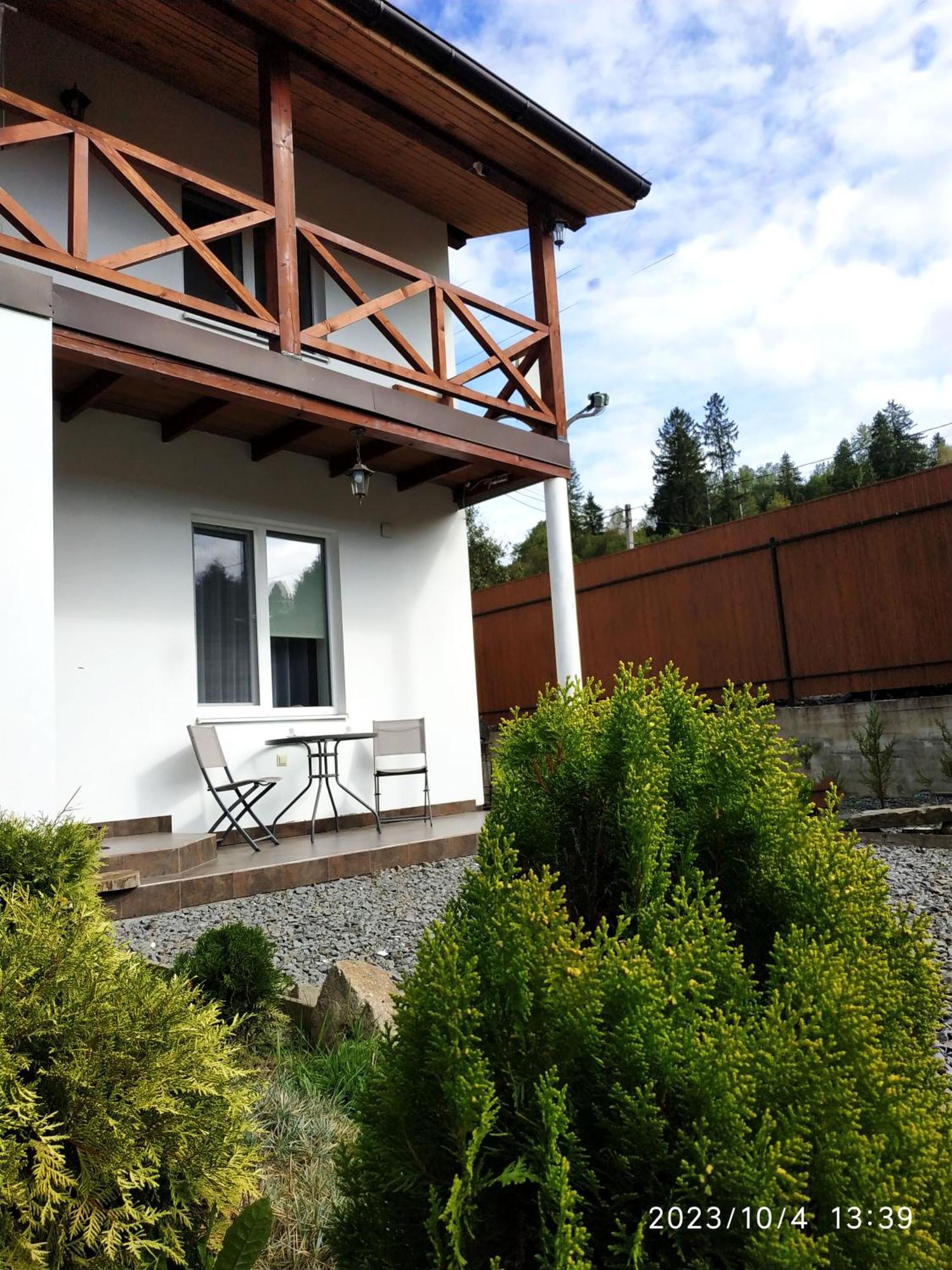 Nestg Guest House Pilipets Extérieur photo